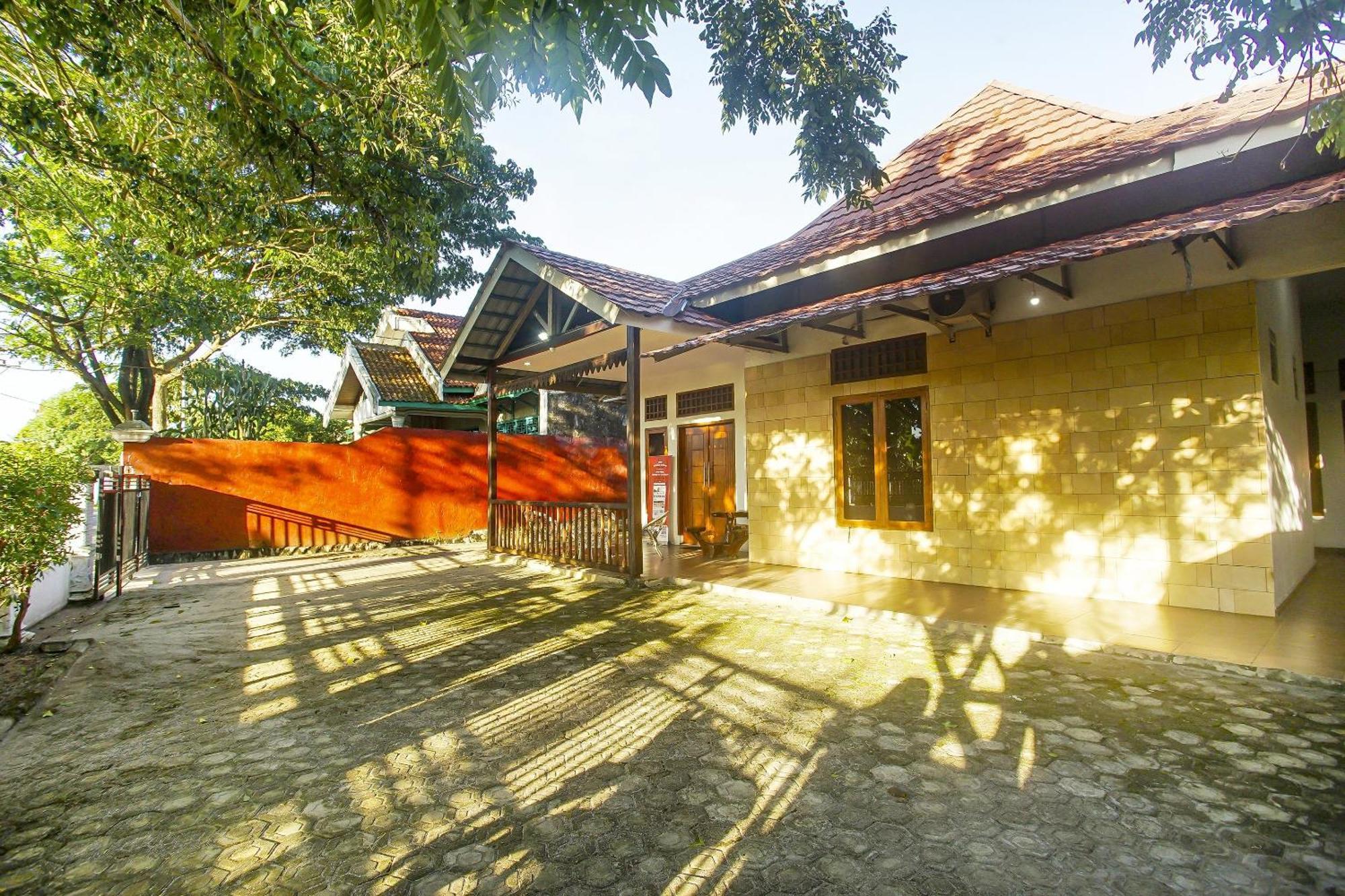 Super Oyo 91055 Homestay Syariah Бандар Лампунг Екстериор снимка