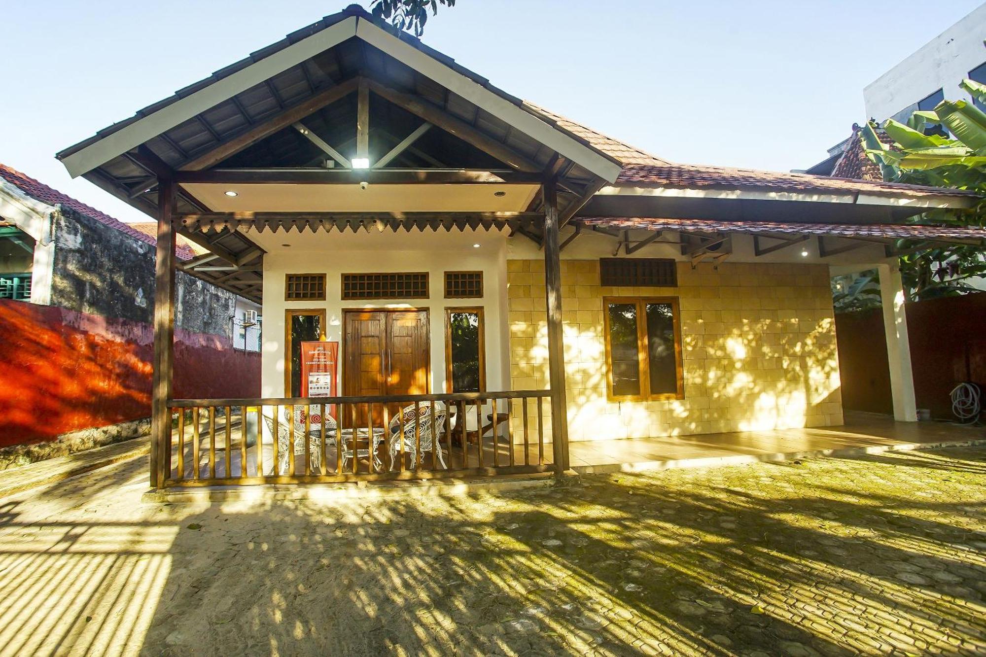 Super Oyo 91055 Homestay Syariah Бандар Лампунг Екстериор снимка