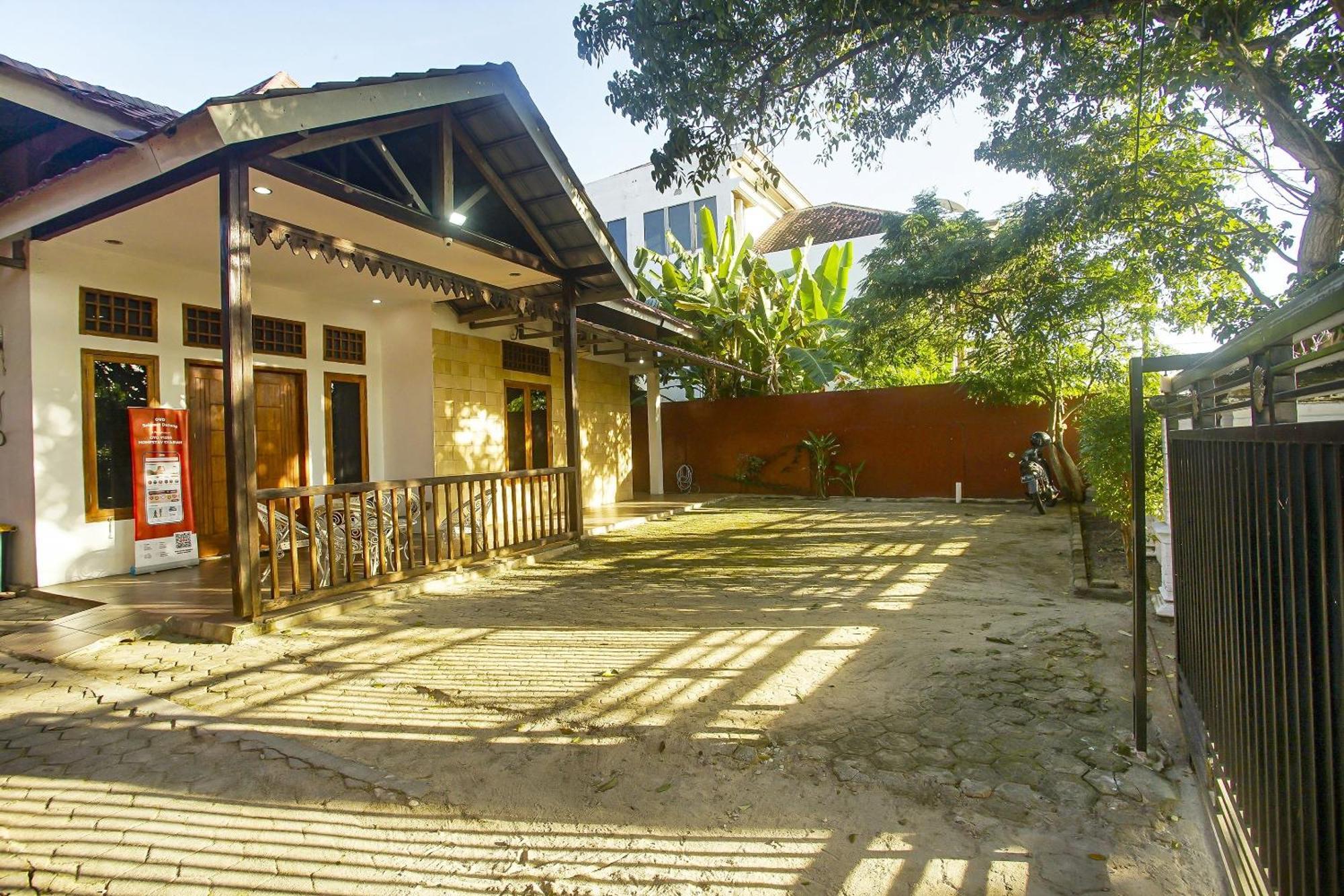 Super Oyo 91055 Homestay Syariah Бандар Лампунг Екстериор снимка
