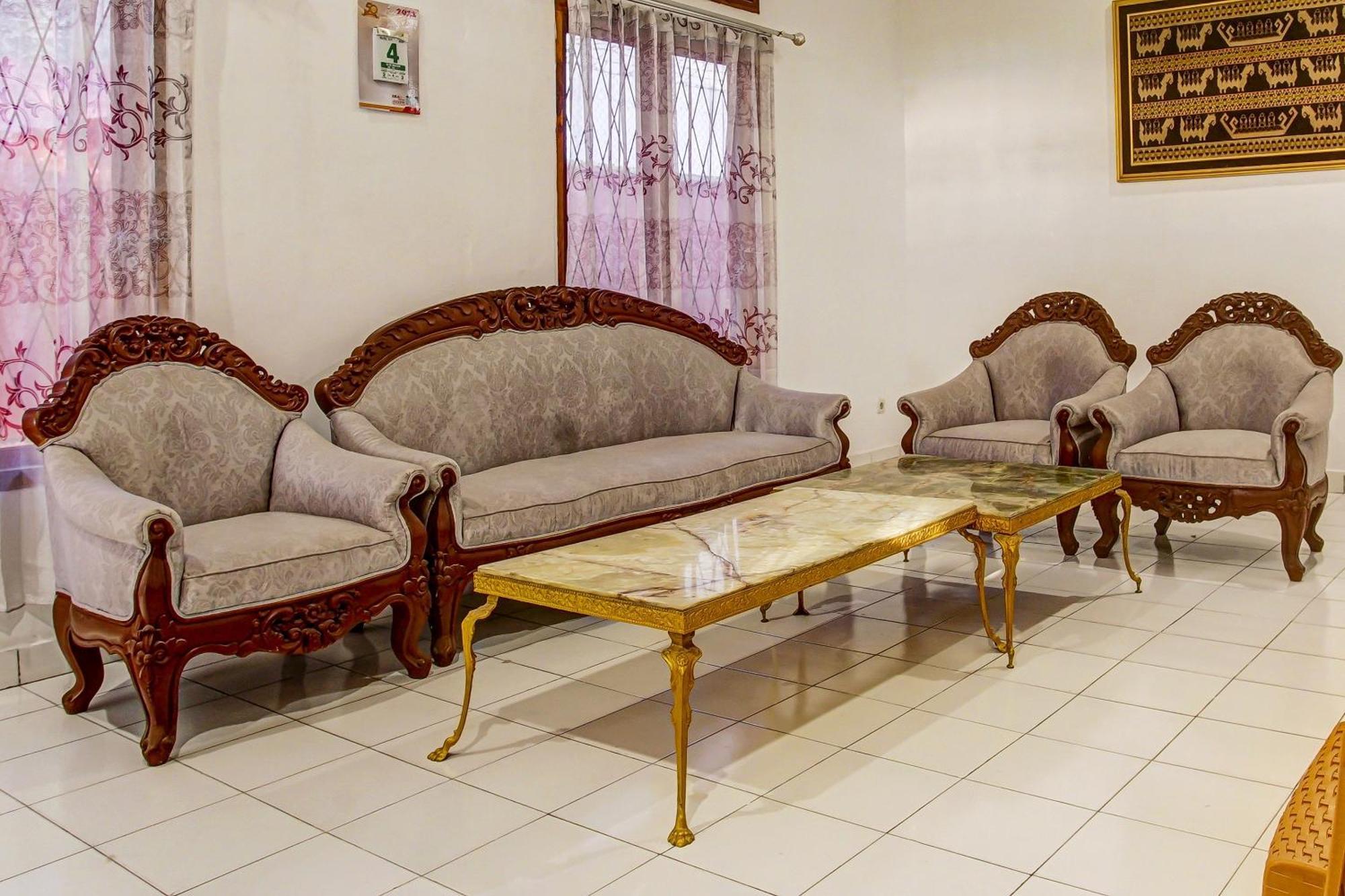 Super Oyo 91055 Homestay Syariah Бандар Лампунг Екстериор снимка