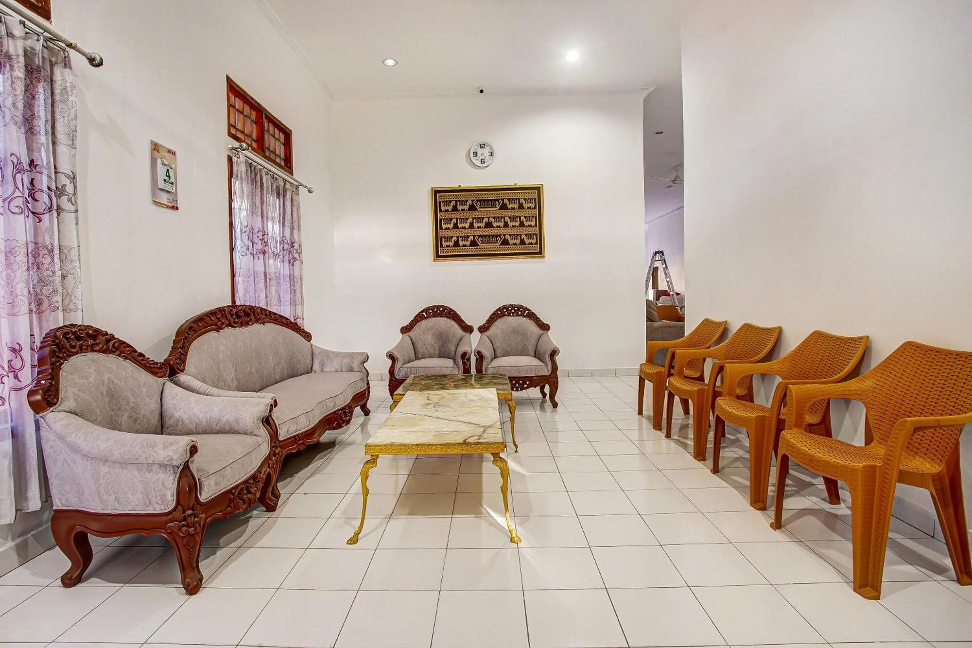 Super Oyo 91055 Homestay Syariah Бандар Лампунг Екстериор снимка
